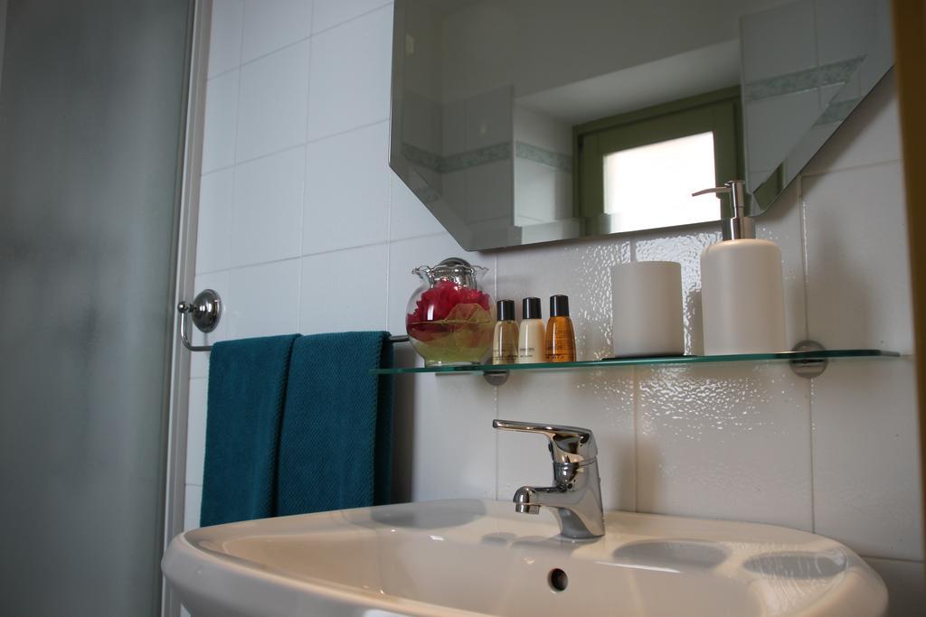 Easy Cosi Affittacamere Barolo Quarto foto